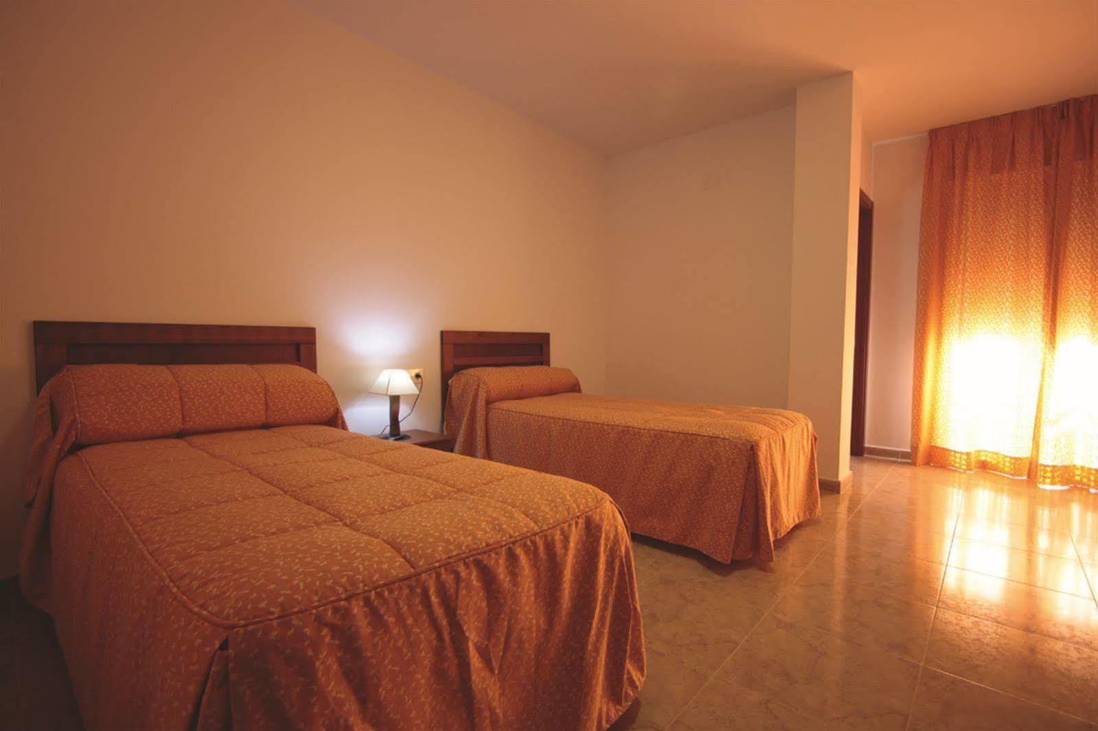 Hotel Balneario Fuentes Del Trampal Carmonita Buitenkant foto